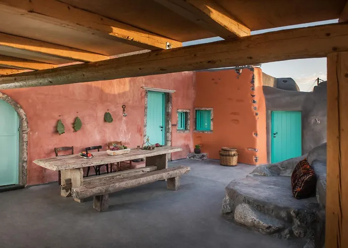 Sophia Finikia イア