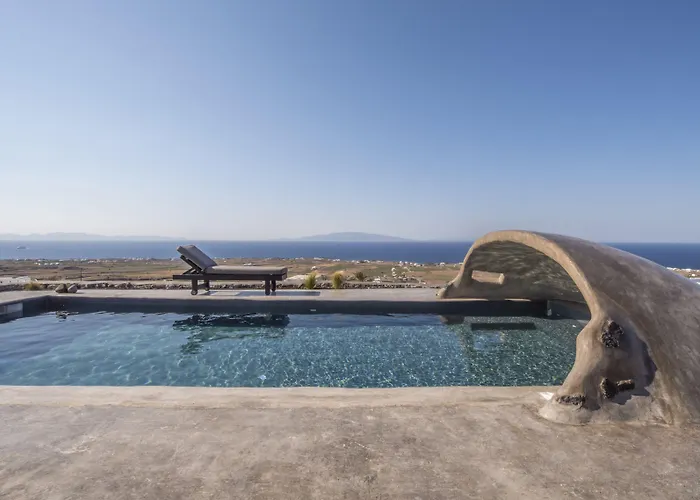 Sophia Finikia * Oia