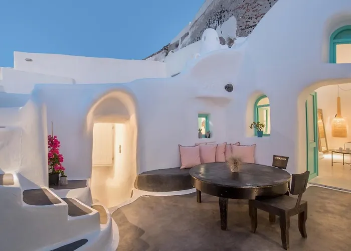 Sophia Finikia * Oia (Santorini)